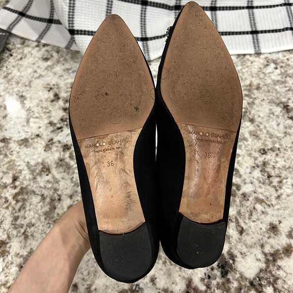 MANOLO BLAHNIK Hangisiflat Embellished Satin Ballet Flats - Picture 15 of 17